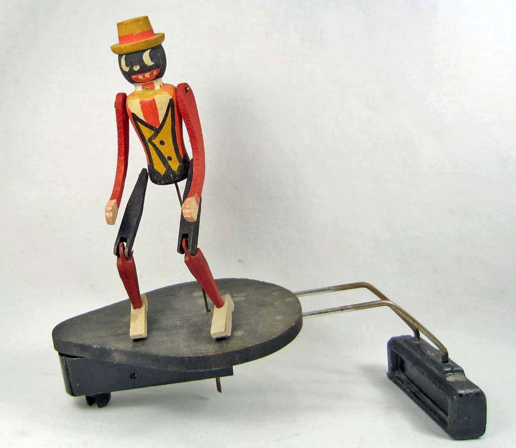 ANTIQUE WOODEN BLACK AMERICANA PHONOGRAPH DANCER - NATI: ANTIQUE WOODEN BLACK AMERICANA PHONOGRAPH DANCER - NATIONAL TOY CO., BOSTON
