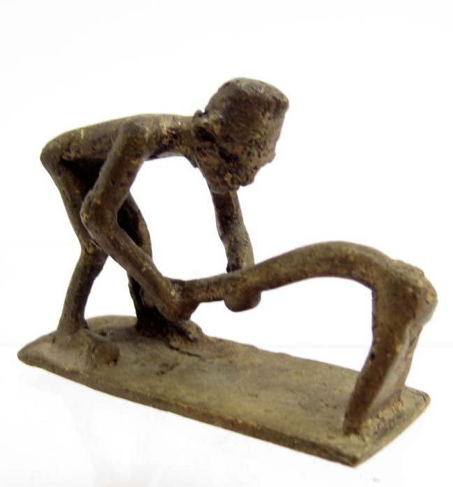 ANTIQUE AFRICAN TRIBAL BRONZE FIGURINE - 1.75" TALL