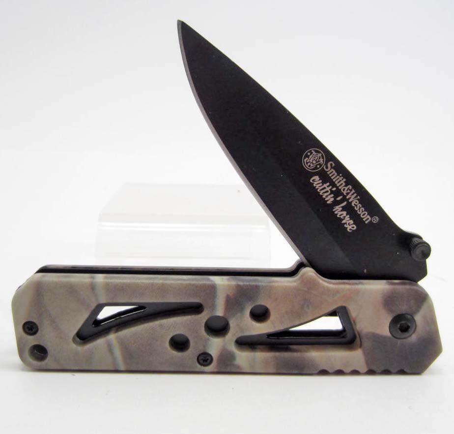 6115 - SMITH & WESSON CUTTIN' HORSE LINERLOCK CAMO