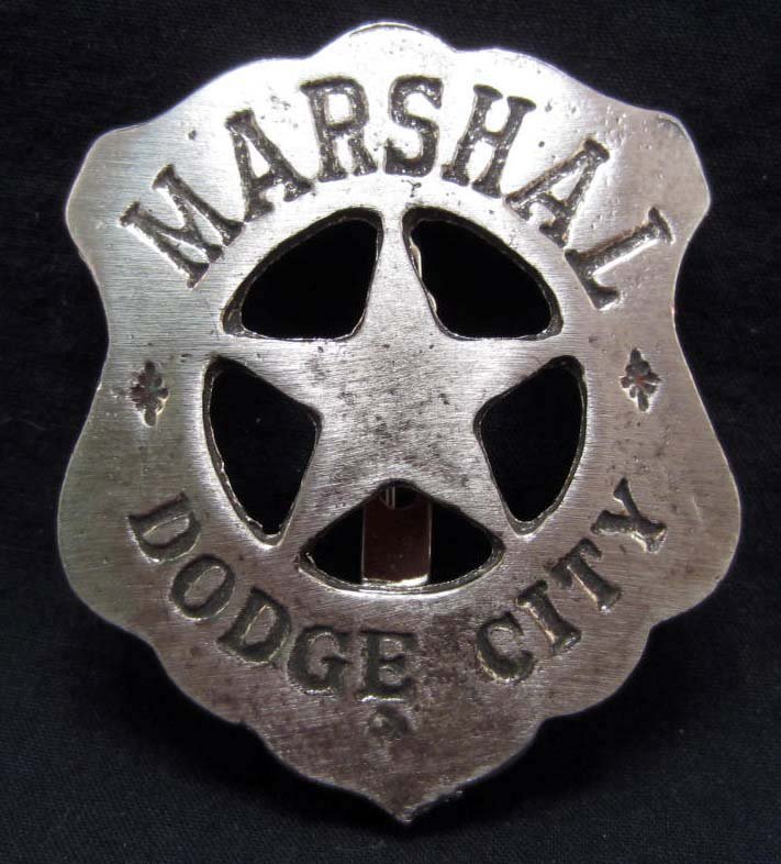 6428 - DODGE CITY MARSHALL METAL COLLECTIBLE BADGE: N/A