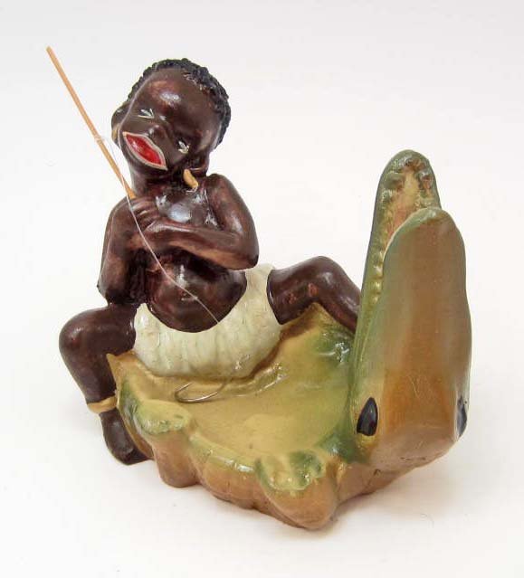 BLACK AMERICANA BOY ON GATOR VINTAGE STYLE ASHTRAY