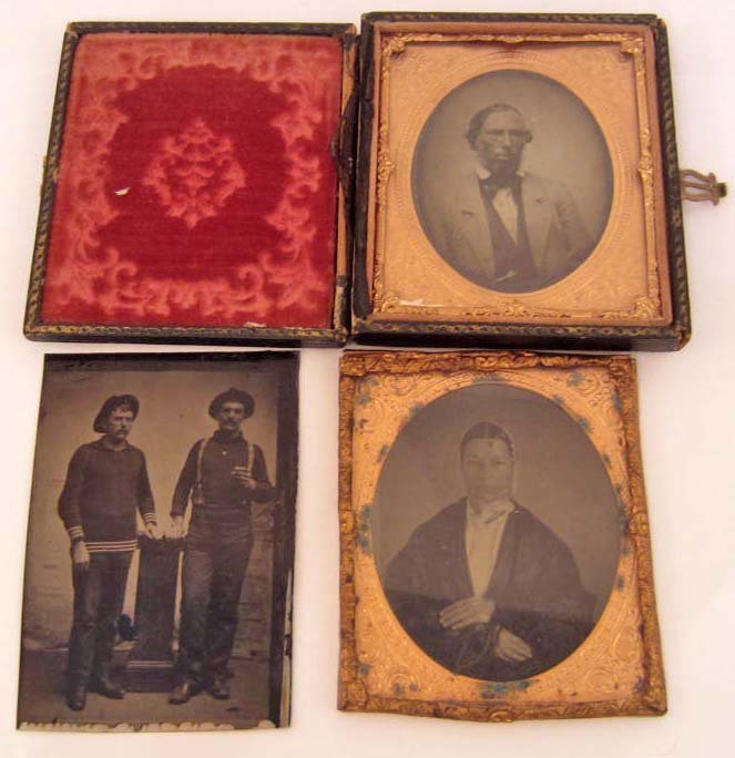 LOT OF 3 EARLY PHOTOS - TINTYPE & AMBROTYPE