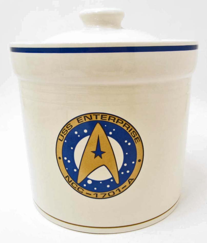 COOKIE JAR - STAR TREK VI USS ENTERPRISE: Approx. 6.25" tall. Comes w/ original box. Pfaltzgraff.