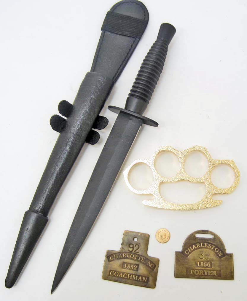 LOT OF MISC. MODERN SLAVE TAGS, BRASS KNUCKLES & KNIFE: Classic royal british commando knife model with sheath 11.25" overall (this item cannot ship to MA, CA, NH, or NJ). Brass Knuckles Paperweight 2 Metal slave tags modern brass collectibles: Charleston,