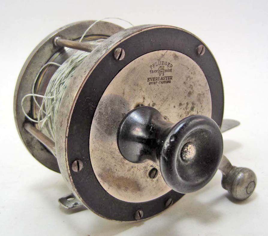 VINTAGE PFLUEGER EVERLASTER FISHING REEL