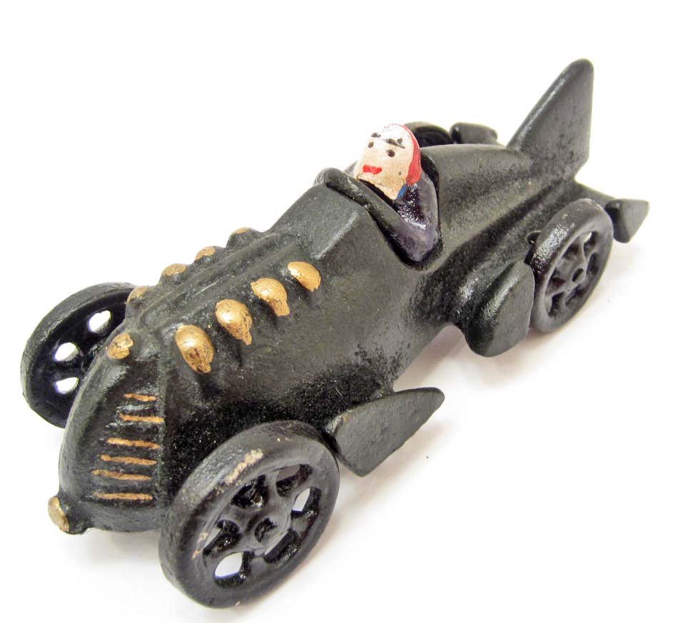 CAST IRON RACING CAR: N/A