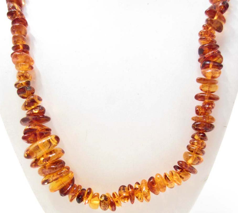 1988 SOVIET RUSSIAN AMBER NECKLACE W/ BUGS: N/A