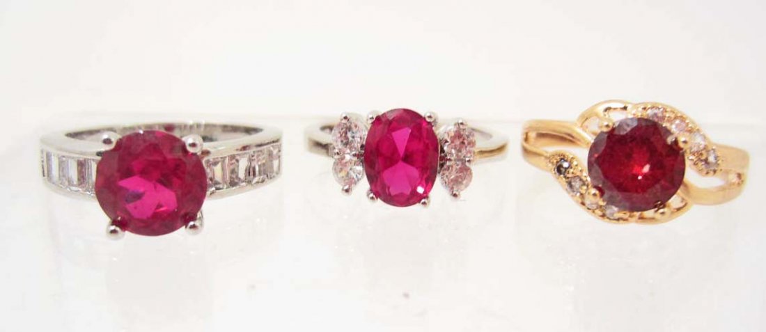 LOT OF 3 SILVER RED GARNET & TOPAZ RINGS: N/A