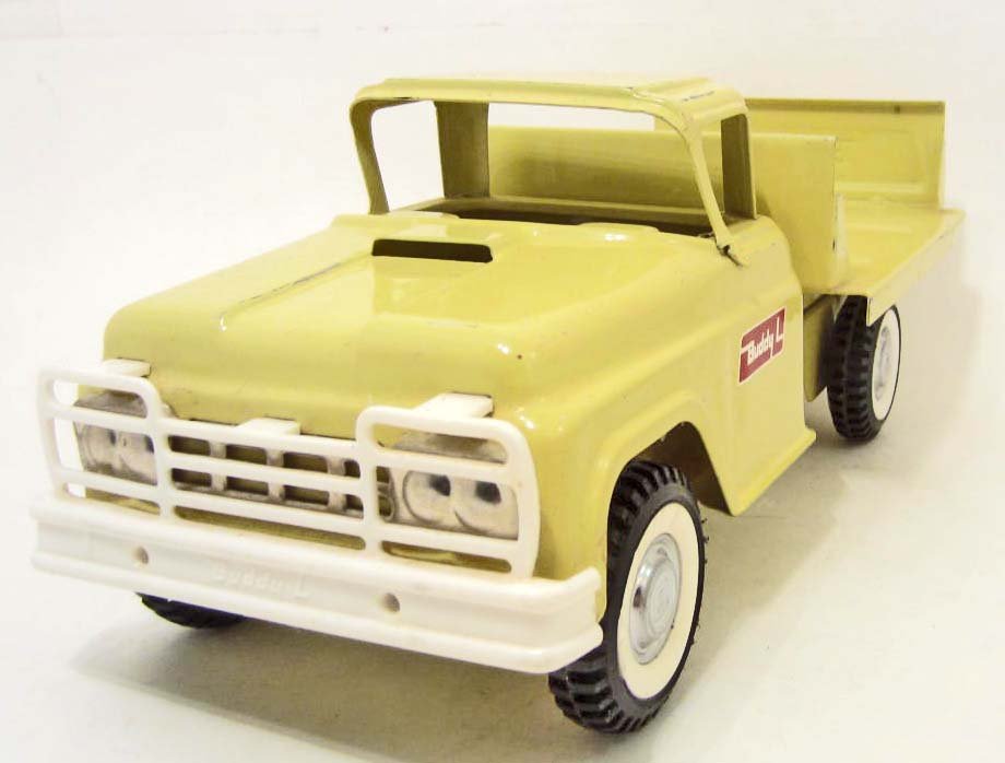C. 1960'S BUDDY L FLATBED MAINTENANCE TRUCK: Approx. 14" long