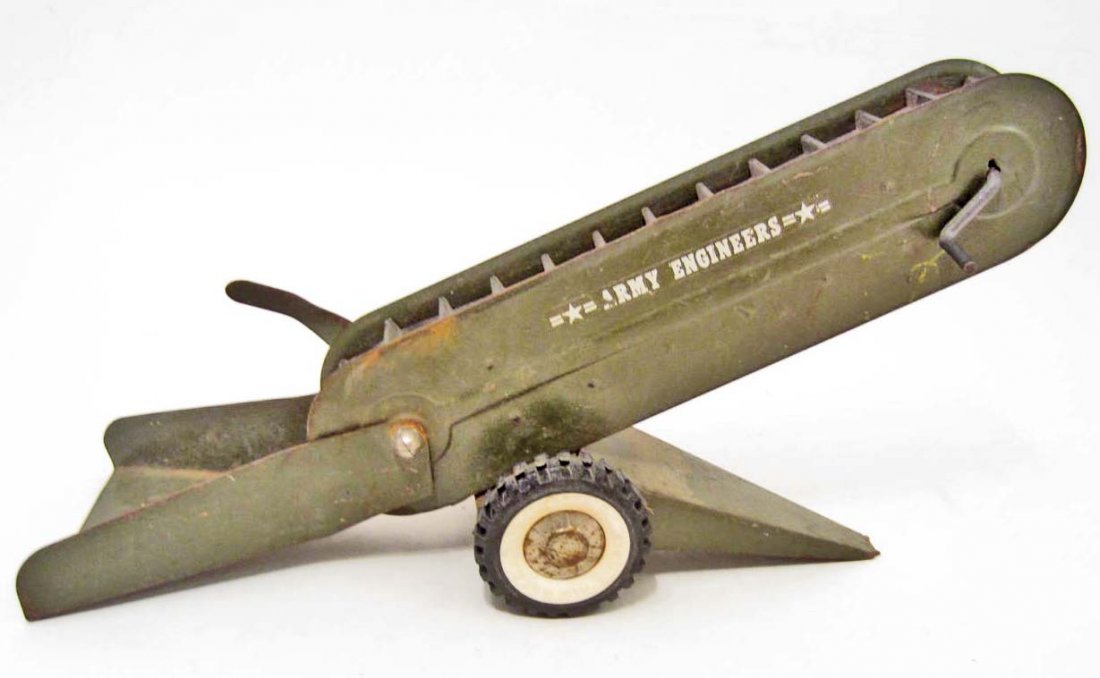 C. 1960'S STRUCTO ARMY ENGINEERS SAND LOADER: Approx. 7" long. For parts