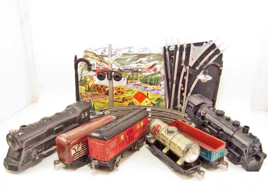 C. 1950S MARX TRAINS SET W/ TUNNEL & ACCESSORIES
