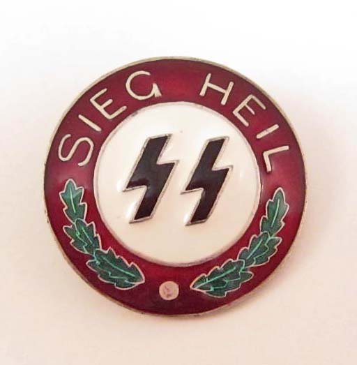 GERMAN NAZI SS SIEG HEIL ENAMELED BADGE: N/A