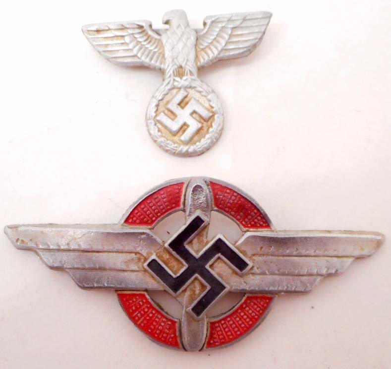 SET OF 2 NAZI GERMAN ARMY HAT BADGES: N/A
