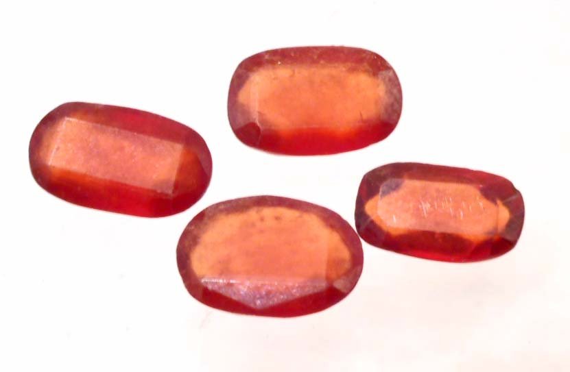 LOT OF 13.5 CTS OF RED/ORANGE GARNETS (1 of 1)