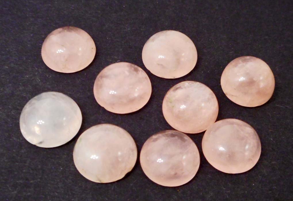 LOT OF 97.1 CTS OF AFRICAN ROSE QUARTZ: N/A