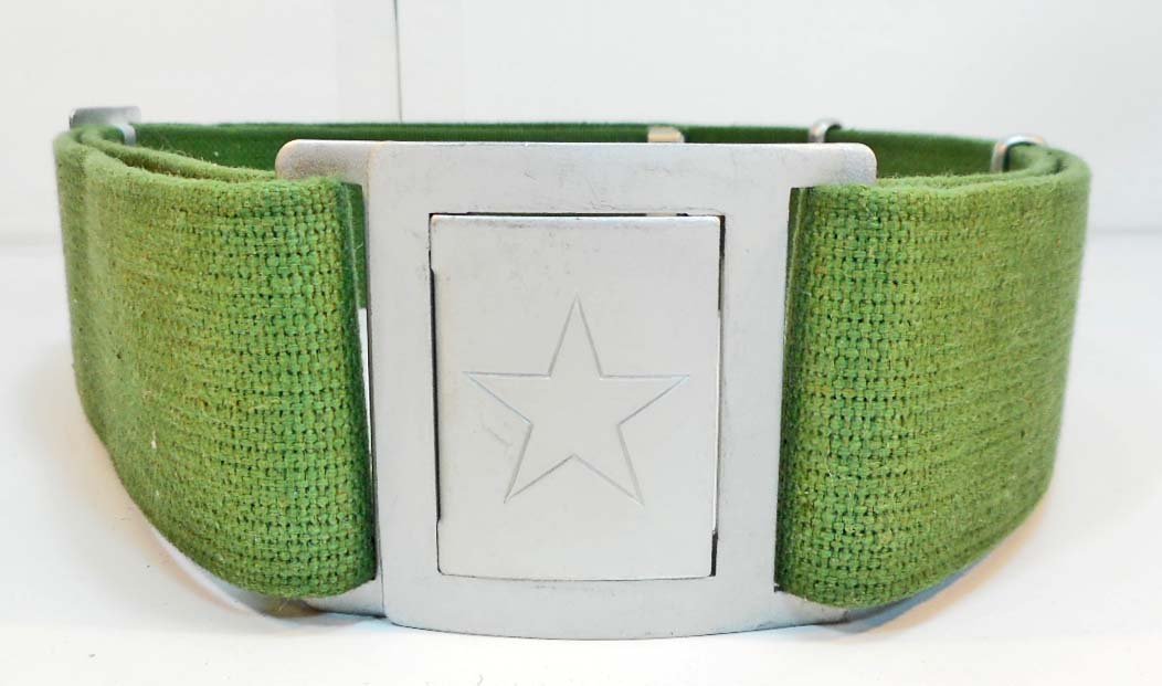 NORTH VIETNAMESE ARMY/VIET CONG ENLISTED MANS BELT &: Includes two piece inter locking steel belt buckle with a star in the center. It is mounted on an OD green canvas adjustable belt.