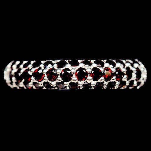 STERLING SILVER RED GARNET RING - SIZE 5.5: N/A