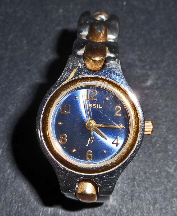 Ladies fossil shop f2 watch