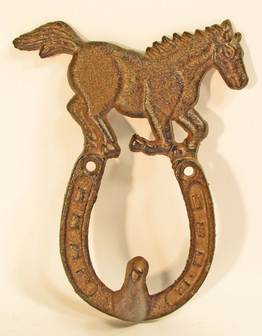 CAST IRON WESTERN HORSE AND HORSESHOE WALL HOOK - 5.5": N/A
