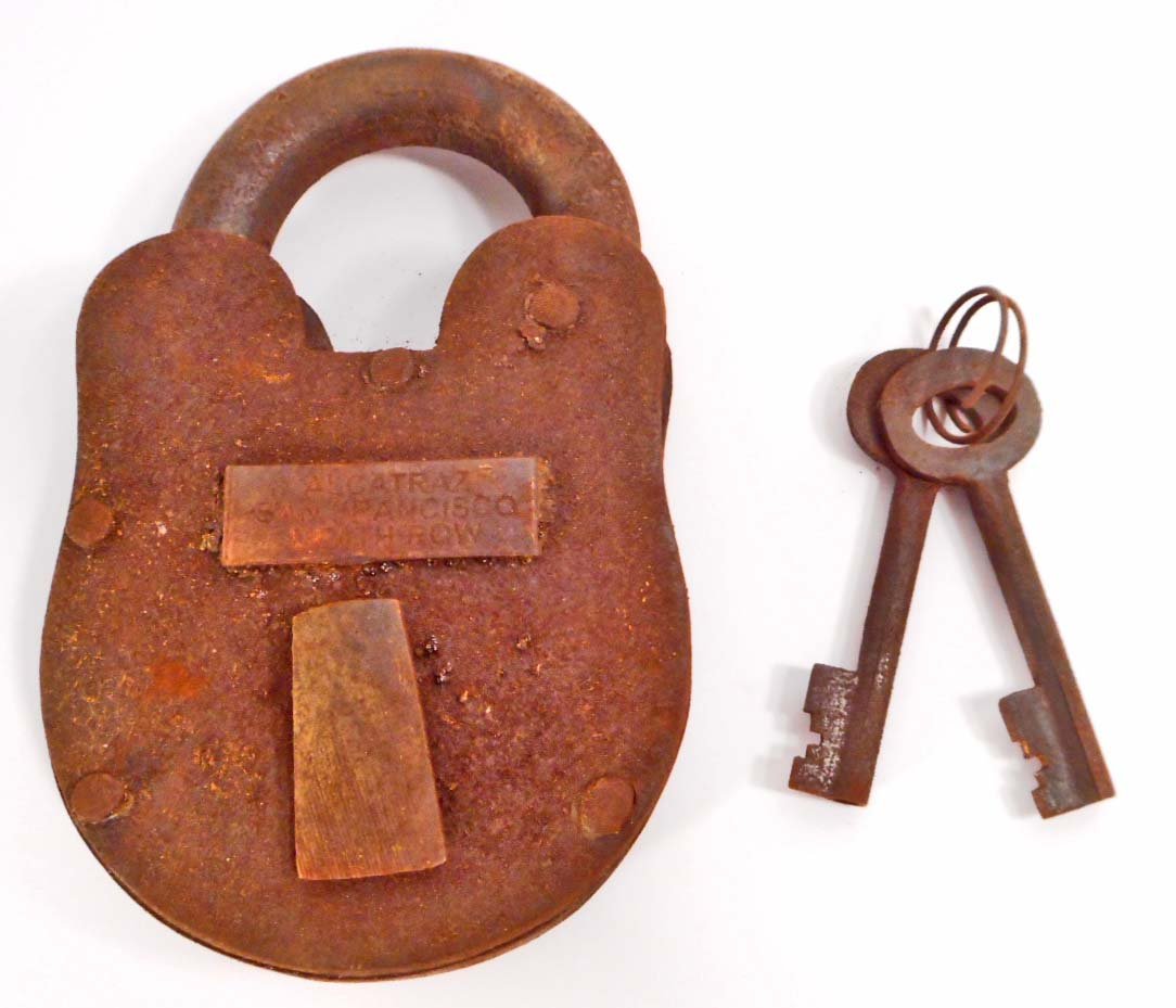 CAST IRON ALCATRAZ DEATH ROW PADLOCK W/ KEYS (1 of 1)