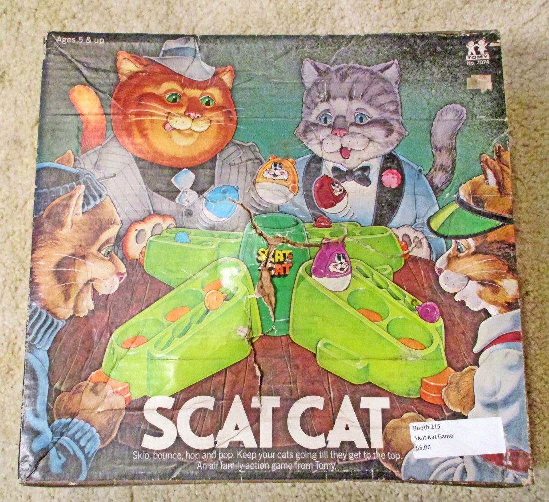 VINTAGE TOMY SCAT CAT BOARD GAME IN ORIG. BOX (1 of 1)