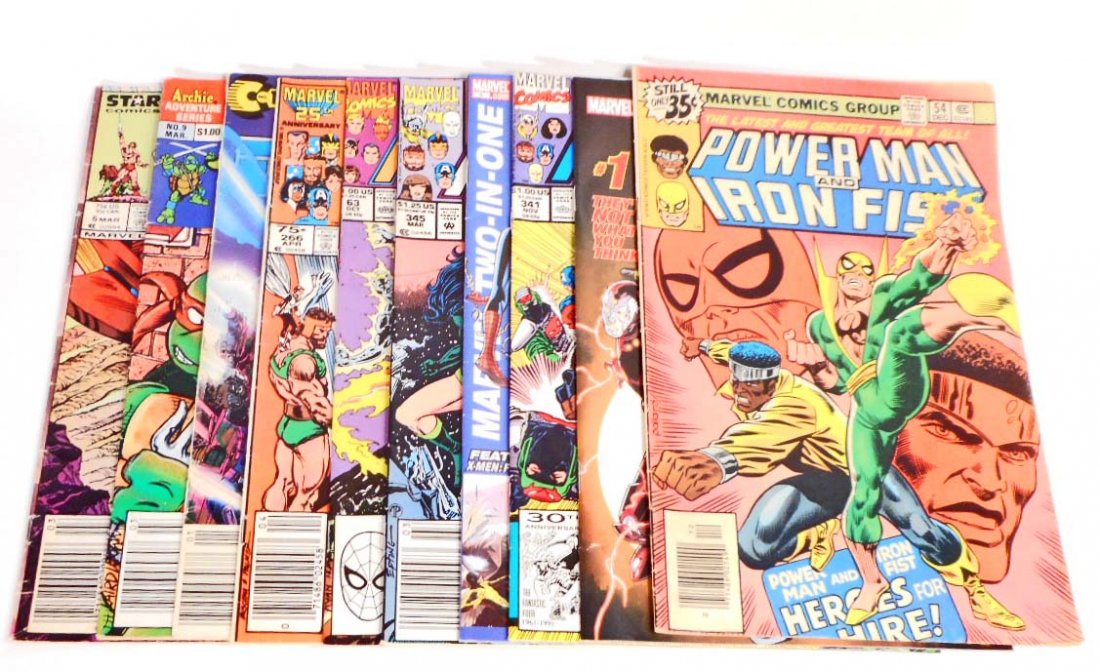 LOT OF 10 VINTAGE COMIC BOOKS - INCL THE AVENGERS (1 of 1)