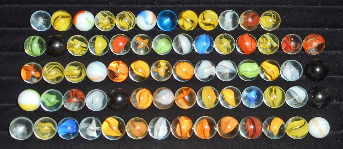 LOT OF APPROX. 100 MARBLES (1 of 1)