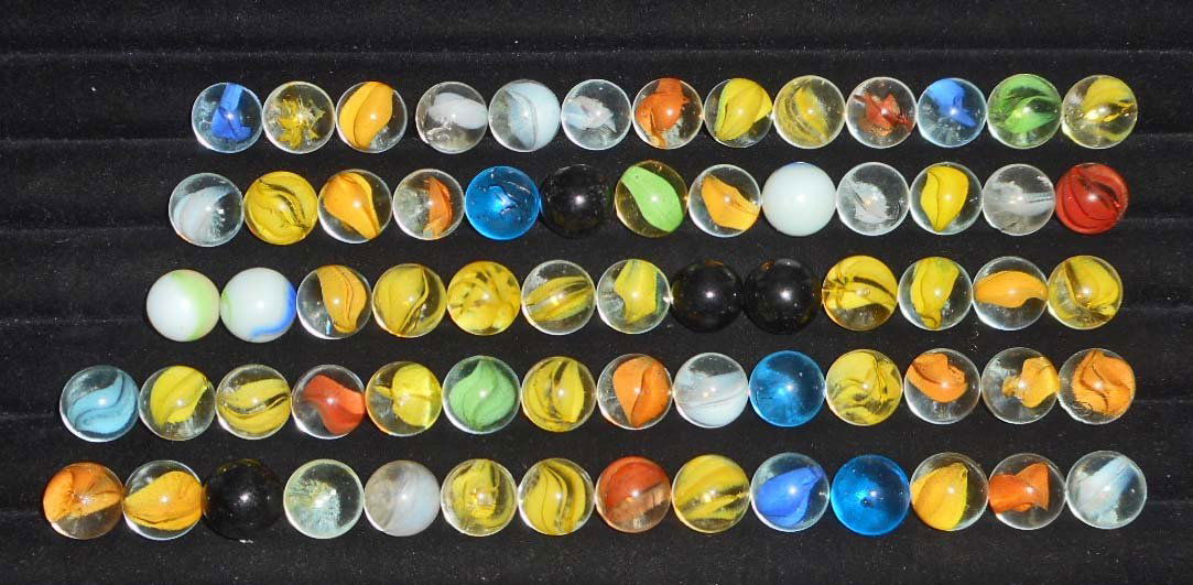 LOT OF APPROX. 100 MARBLES (1 of 1)