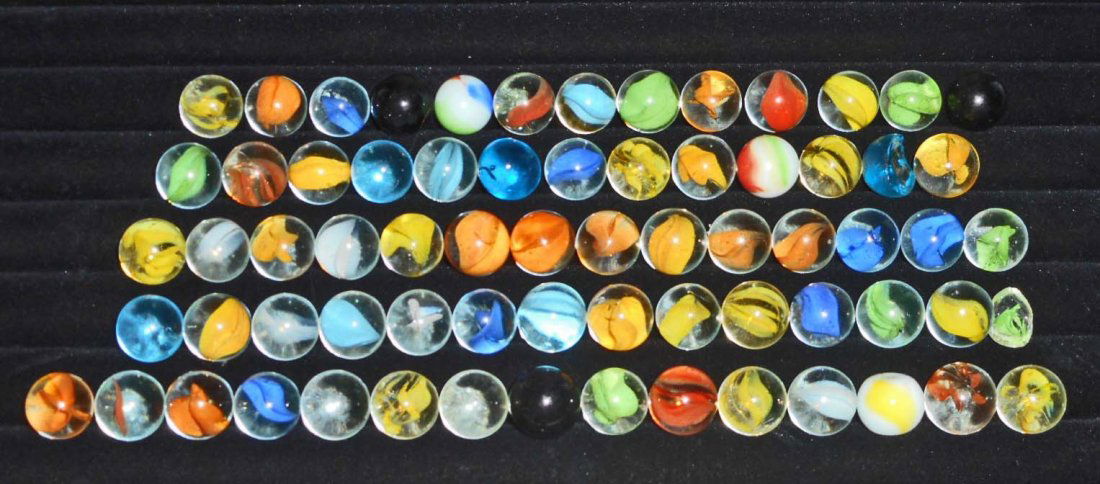 LOT OF APPROX. 100 MARBLES (1 of 1)