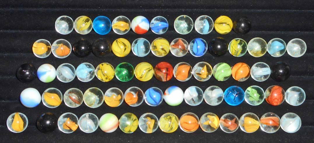 LOT OF APPROX. 100 MARBLES (1 of 1)