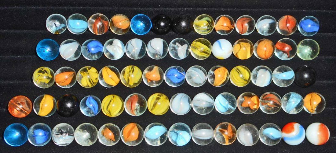 LOT OF APPROX. 100 MARBLES (1 of 1)