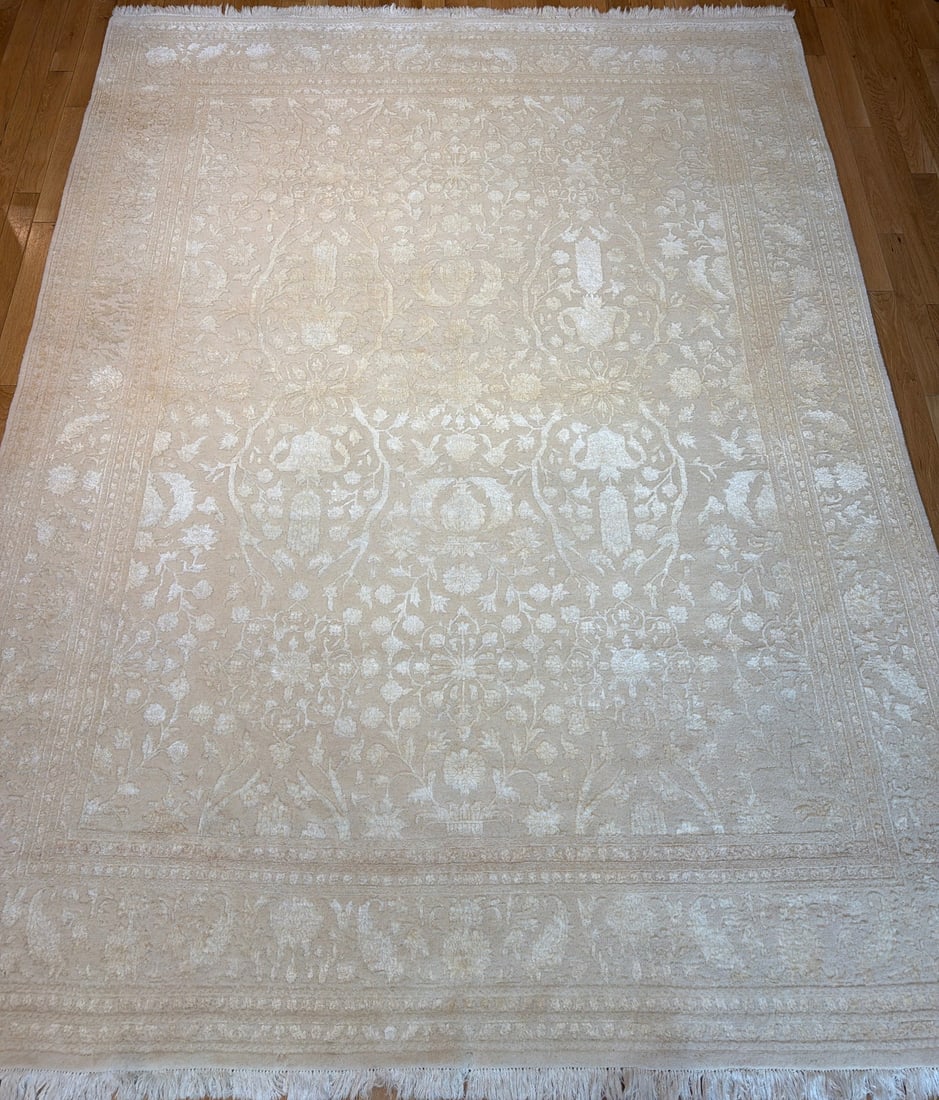 Indian Tabriz Style Wool and Silk Carpet 8 ft x 10 ft (2.43 m x 3.04 m): Curated collection of antique, vintage and decorative rugs Size: 8 ft x 10 ft (2.43 m x 3.04 m) Provenance: From a distinguished New Jersey private collection <