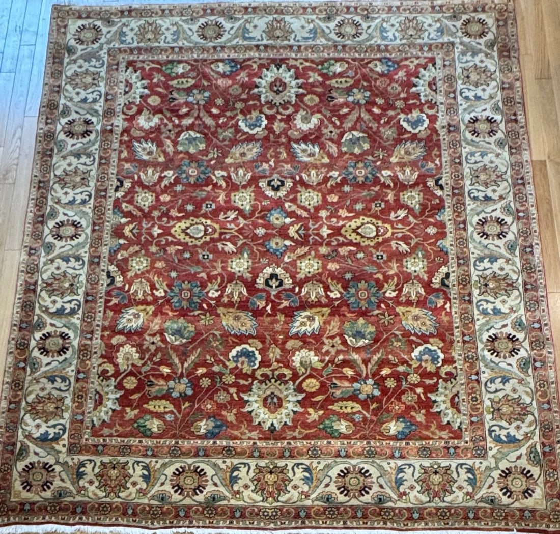 Hand-Knotted Indian Mahal Rug 8 ft x 10 ft (2.43 m x 3.04 m) (1 of 4)