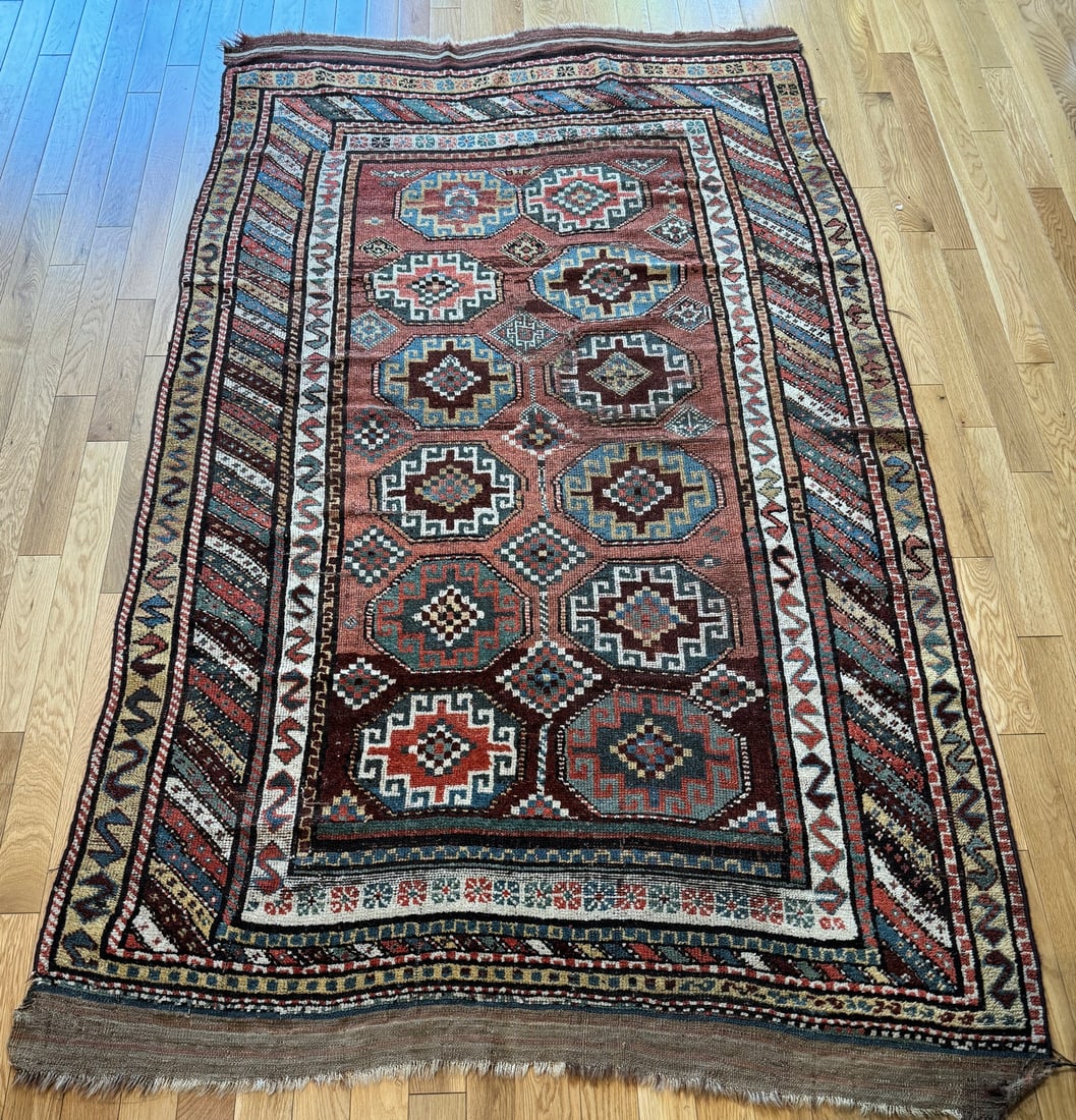 Antique Caucasian Shirvan/Kuba Rug 4 ft x 5 ft 8 in (1.21 m x 1.72 m): Curated collection of antique, vintage and decorative rugs Size: 4 ft x 5 ft 8 in (1.21 m x 1.72 m) Provenance: From a distinguished New Jersey private collection