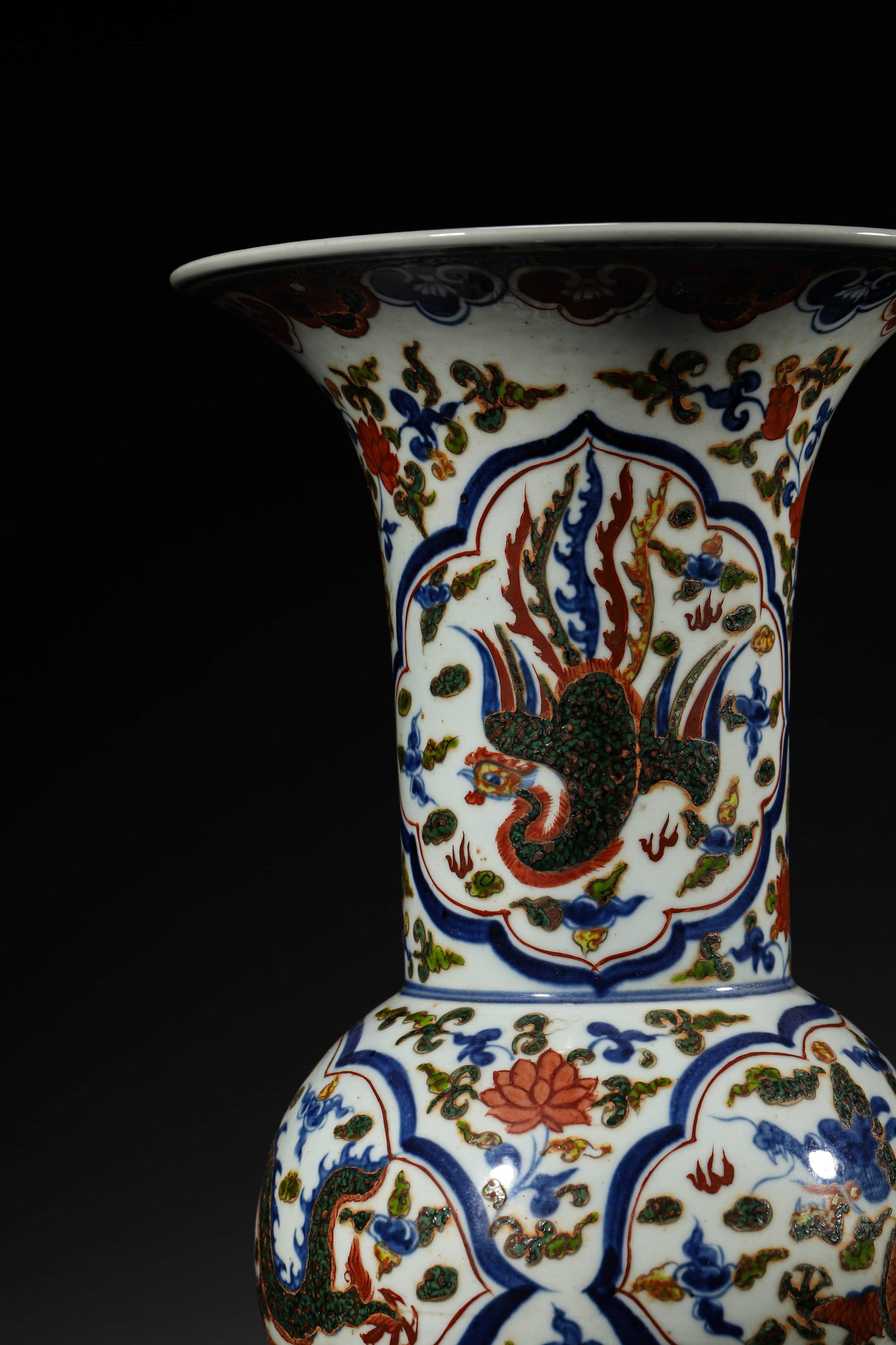 A WUCAI 'DRAGON' GU VASE - 6
