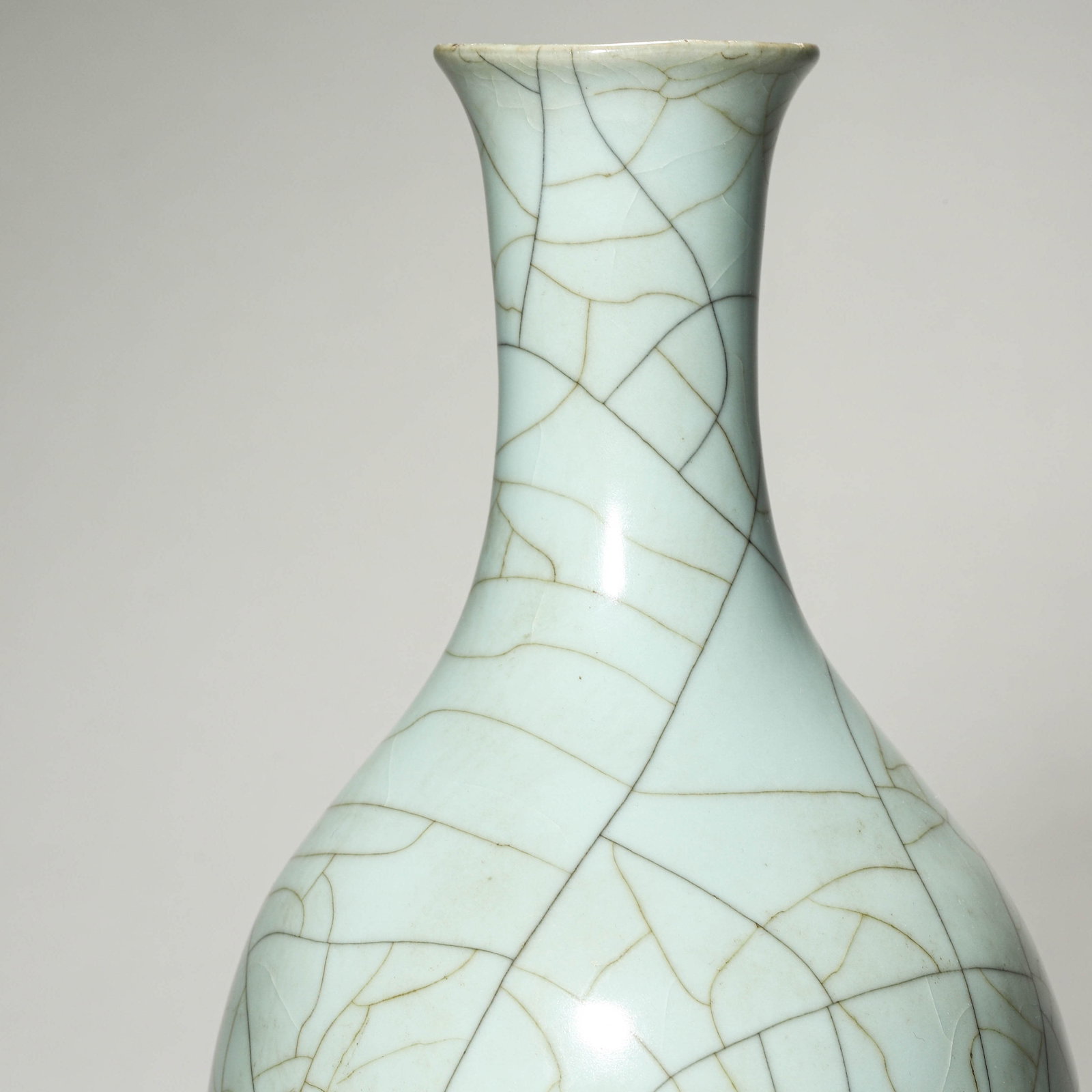 A GUAN TYPE VASE - 2