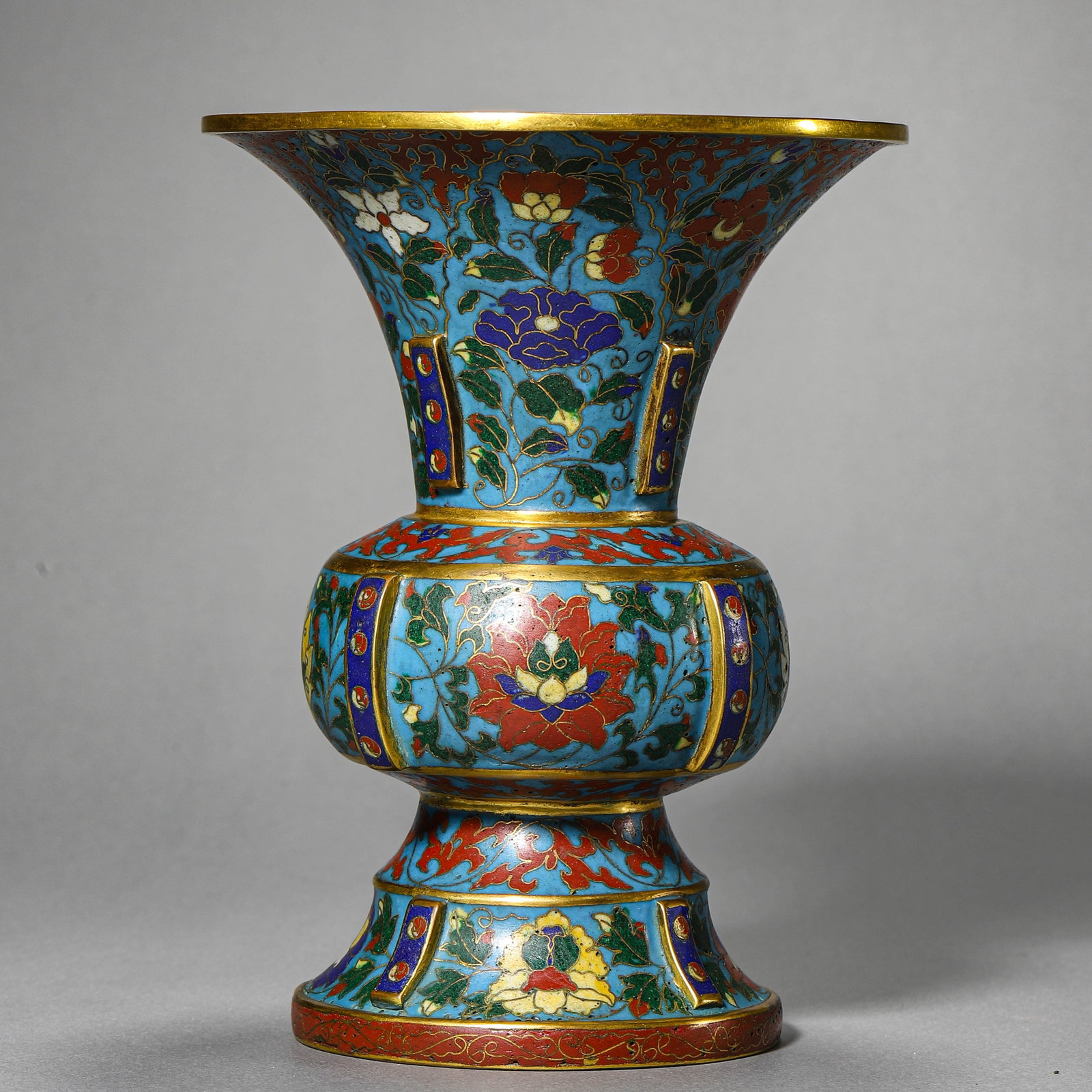 A CLOISONNÉ ENAMEL FLUTED VASE - 4