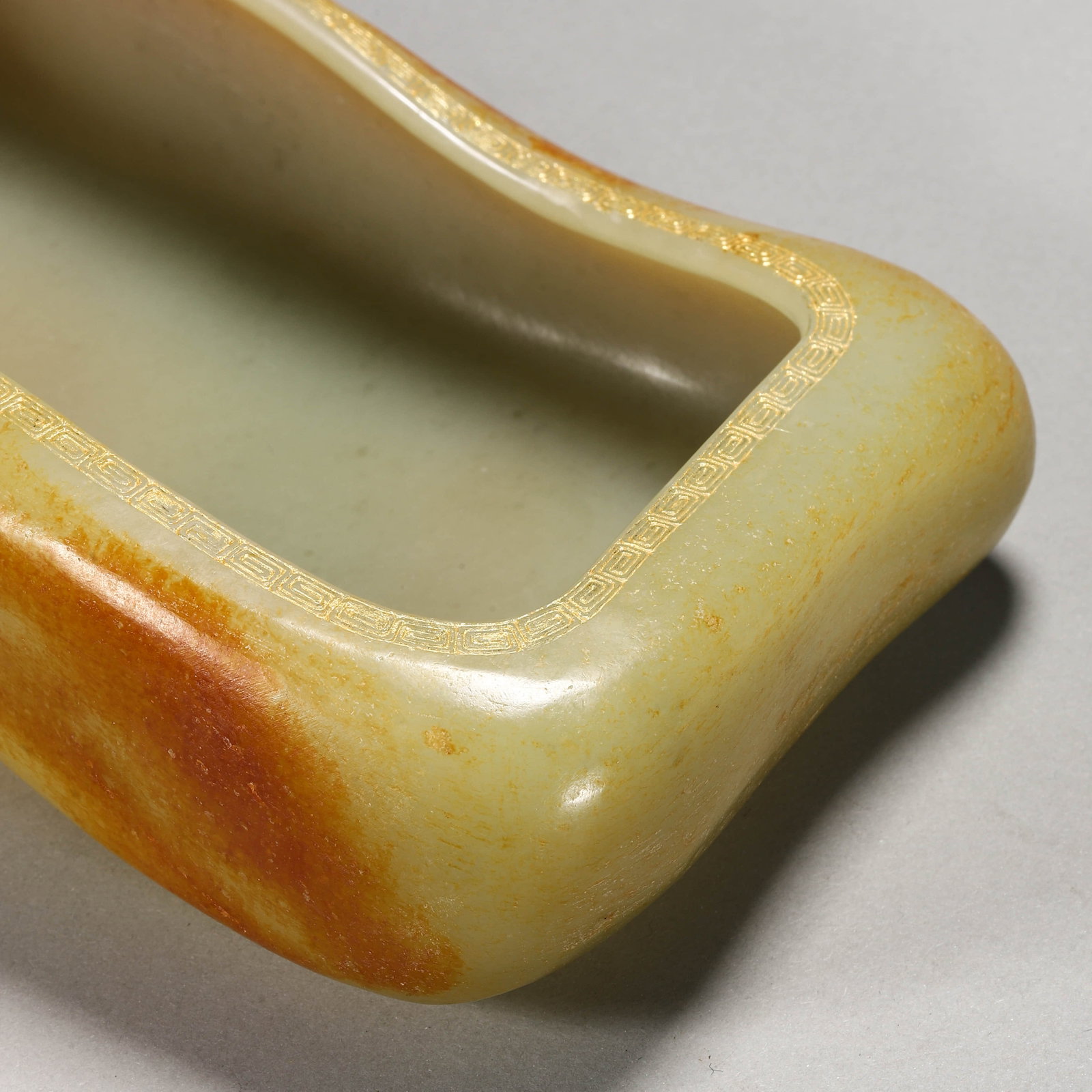 A JADE BRUSH WASHER - 3