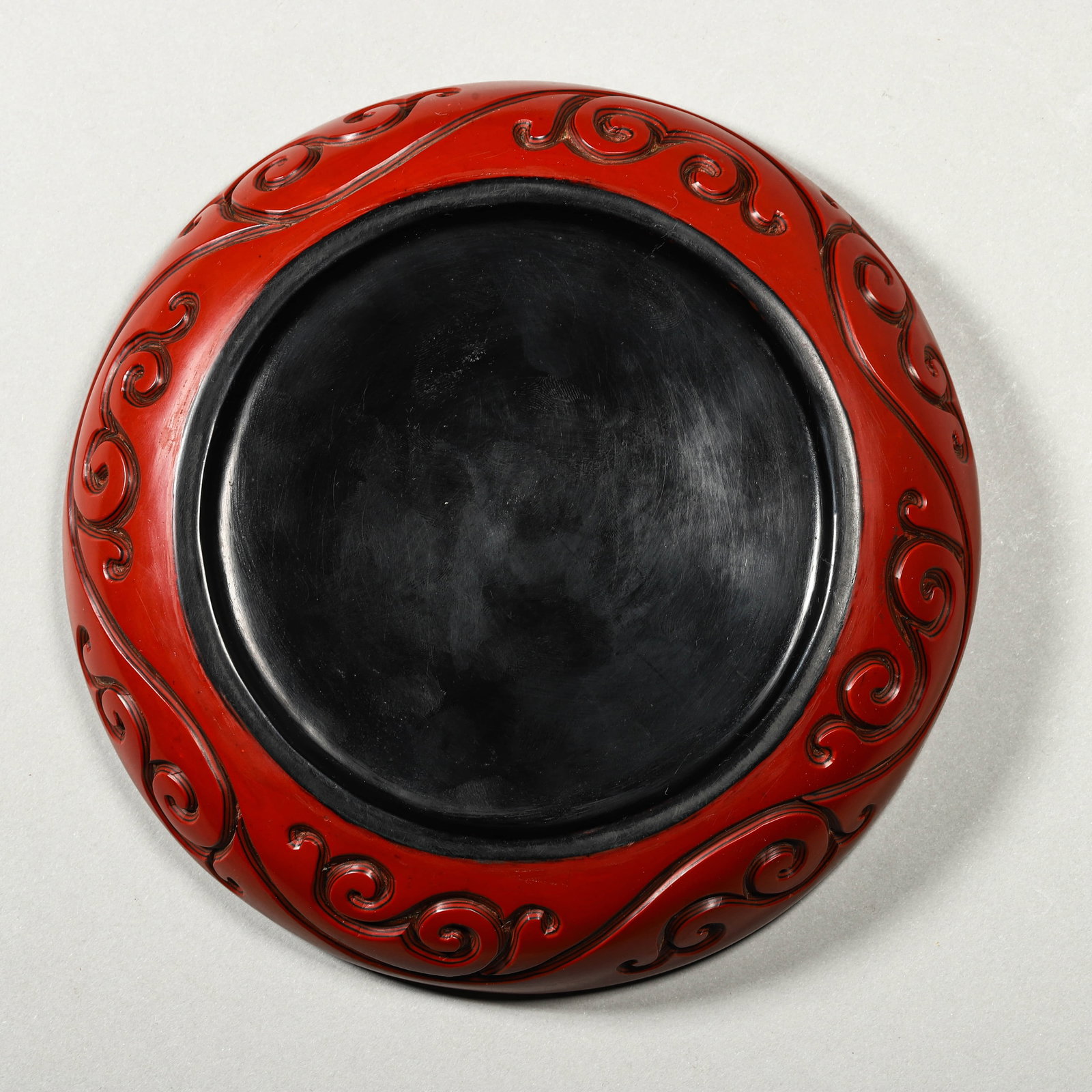 A CARVED CINNABAR LACQUER DISH - 6