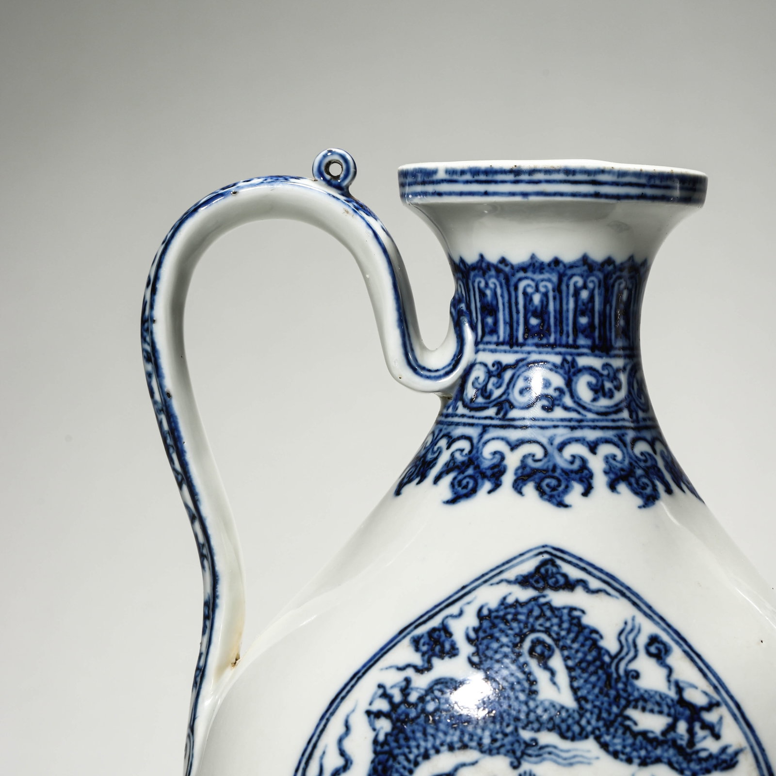 A BLUE AND WHITE EWER - 3