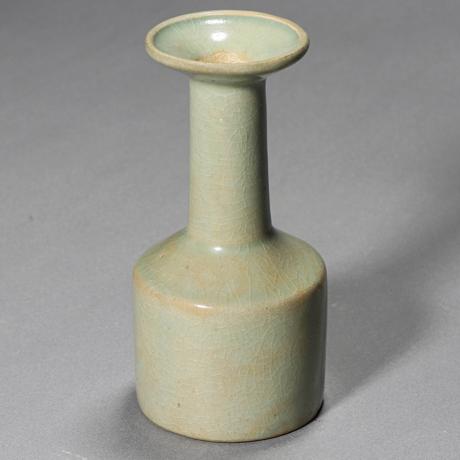 A CELADON-GLAZED VASE - 2