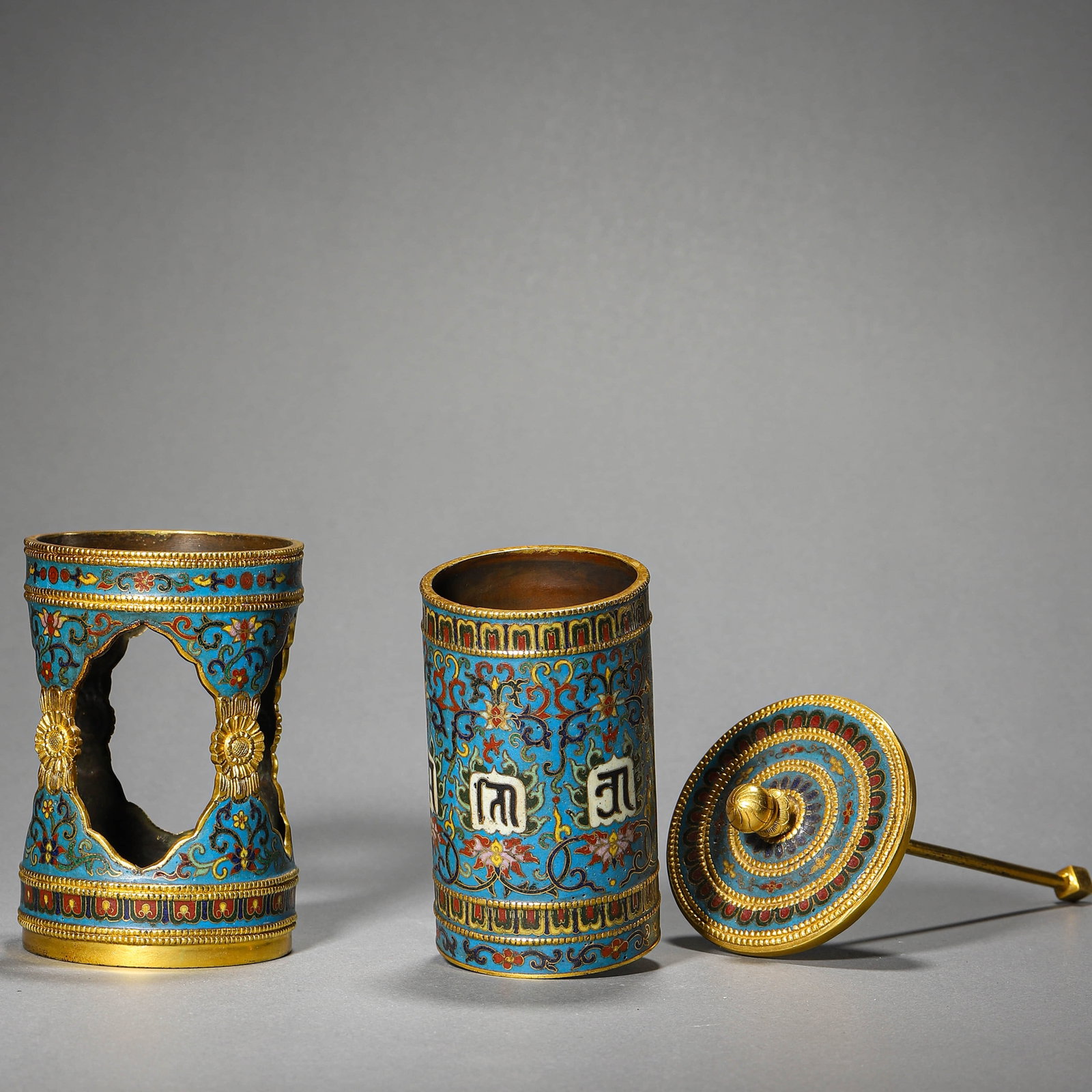 A CLOISONNÉ ENAMEL PRAYER WHEEL - 7