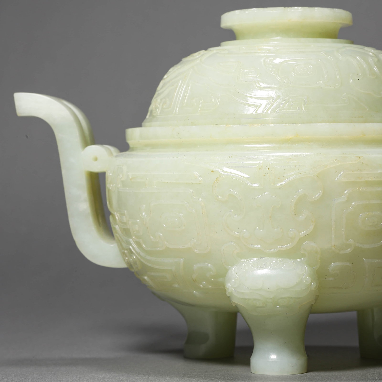 A WHITE JADE DOUBLE-EAR CENSER - 2