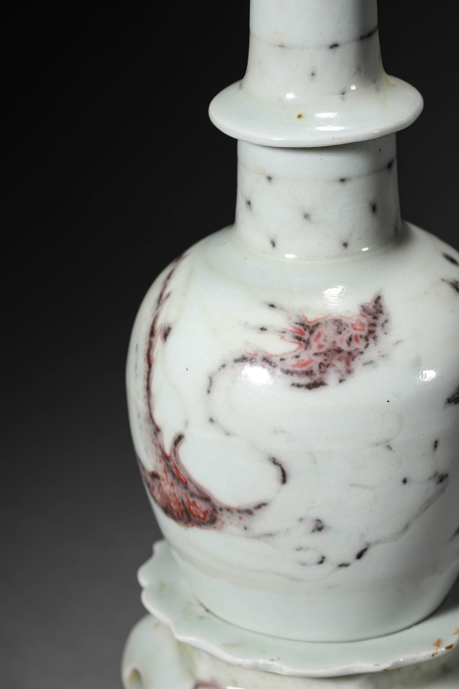 AN UNDERGLAZE-RED 'DRAGON' VASE - 3