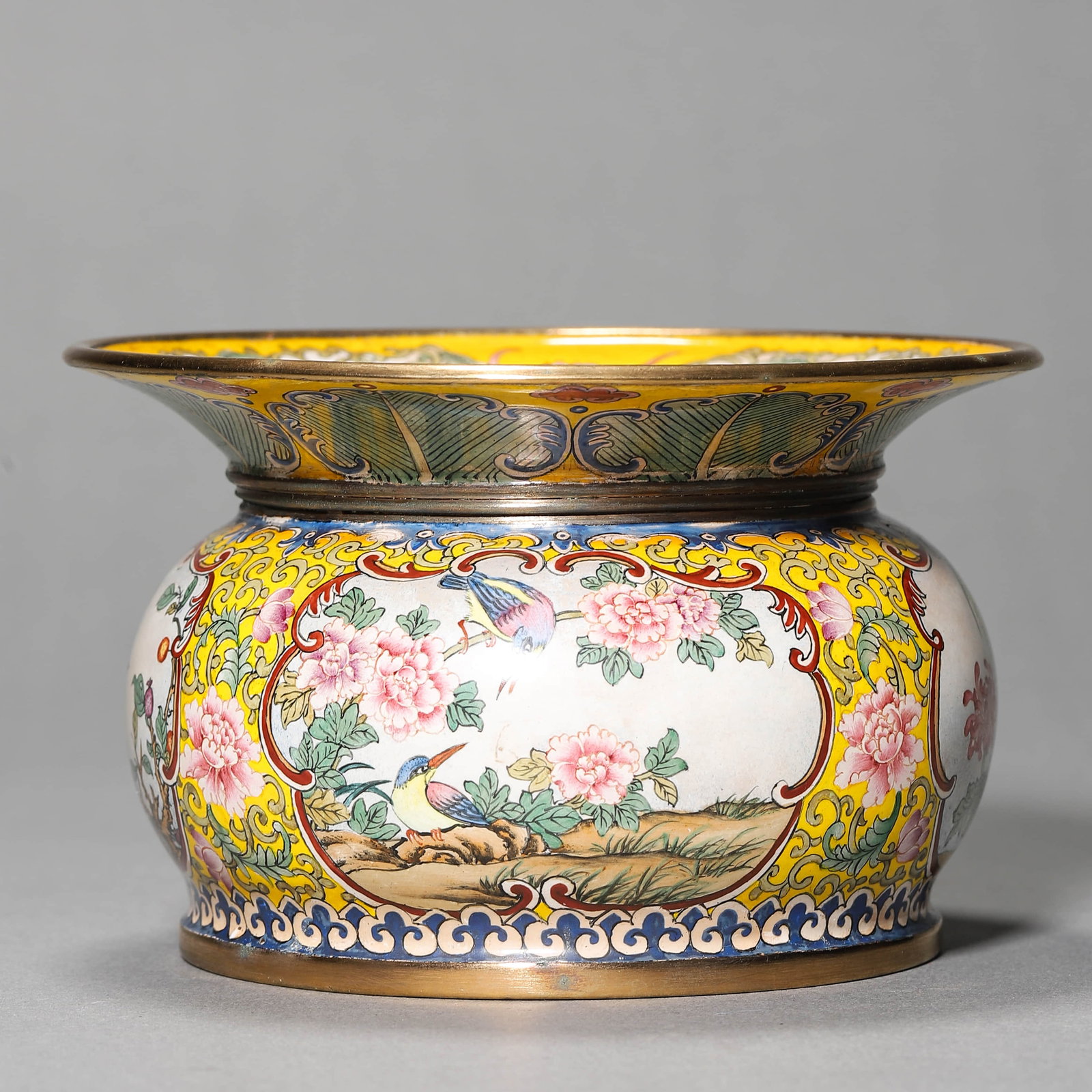 A COPPER ENAMEL SPITTOON - 3