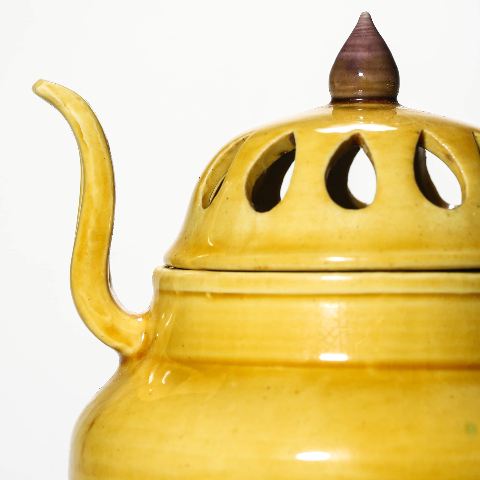 A YELLOW-GLAZED CENSER - 4