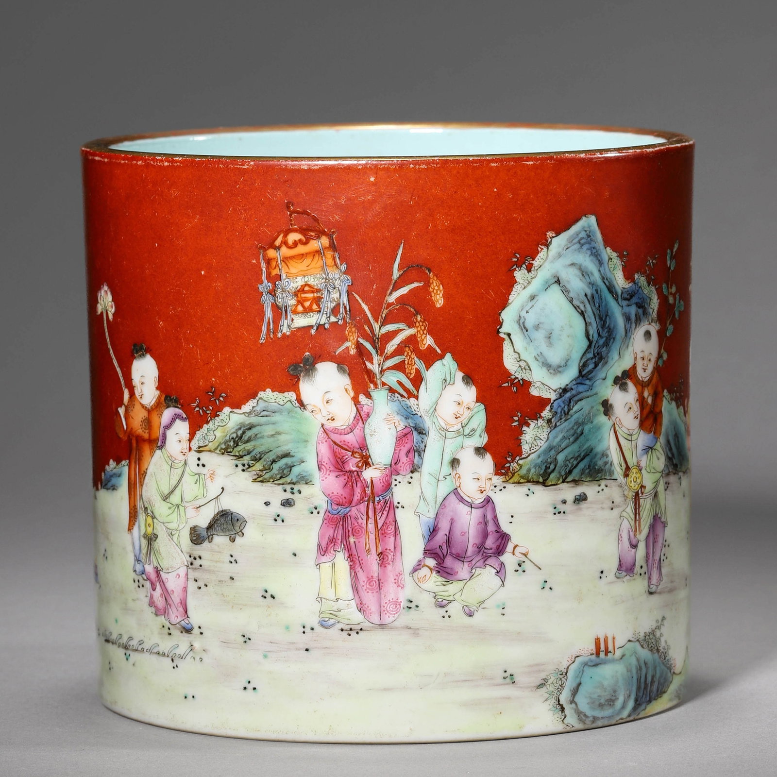 A WUCAI AND TURQUOISE-GLAZED 'BOYS AT PLAY' BRUSH POT (1 of 9)