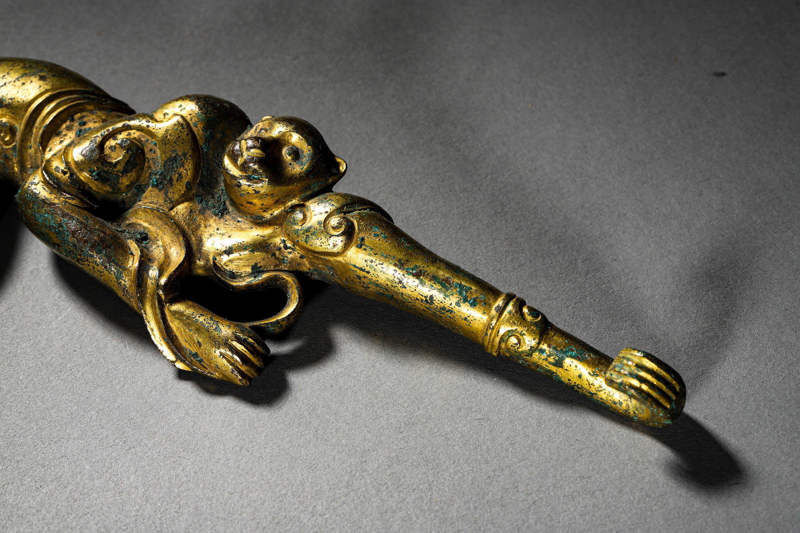 A GILT-BRONZE MONKEY-FORM BELT HOOK - 2