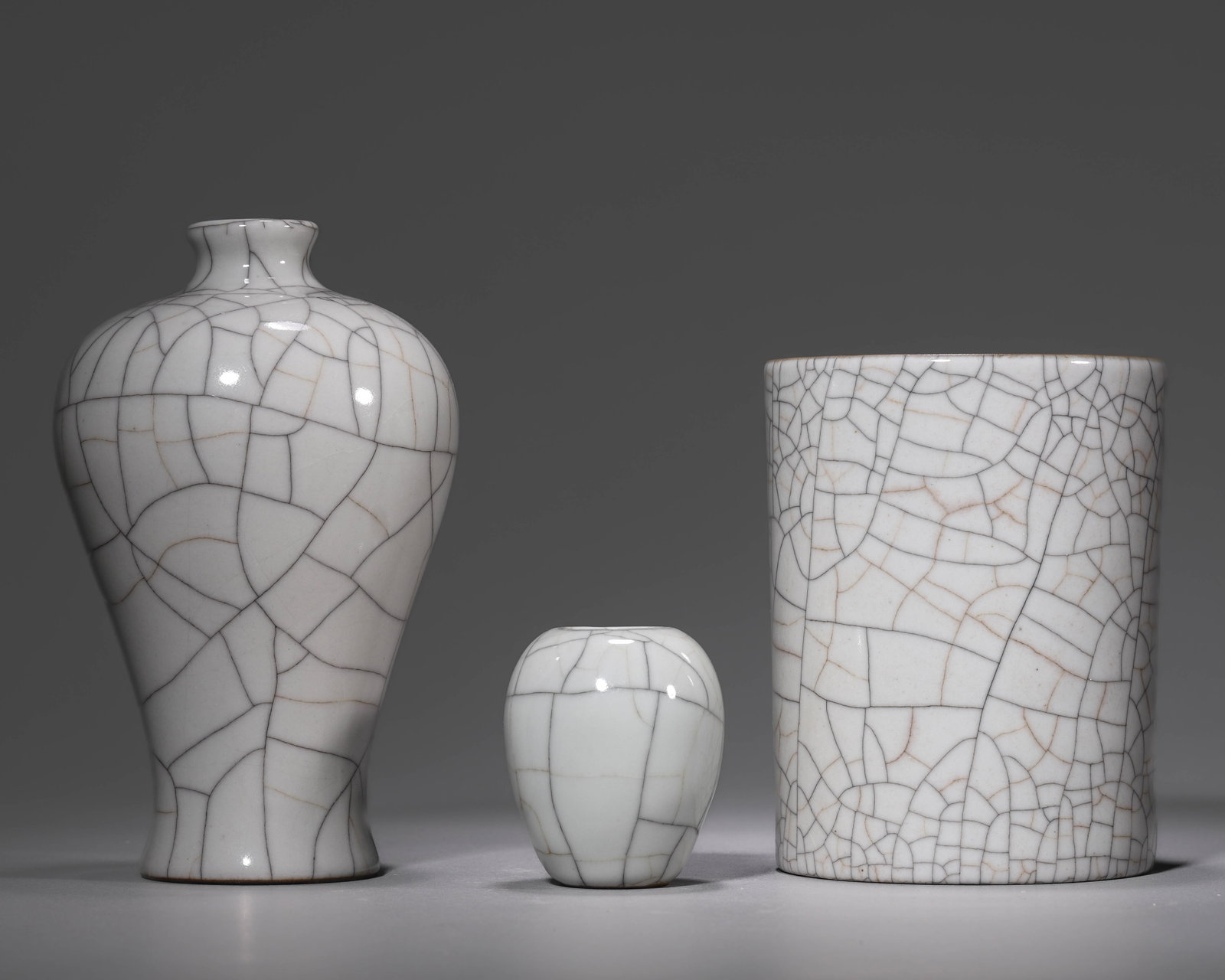 A GROUP OF THREE GE-TYPE PORCELAIN VESSELS (1 of 7)