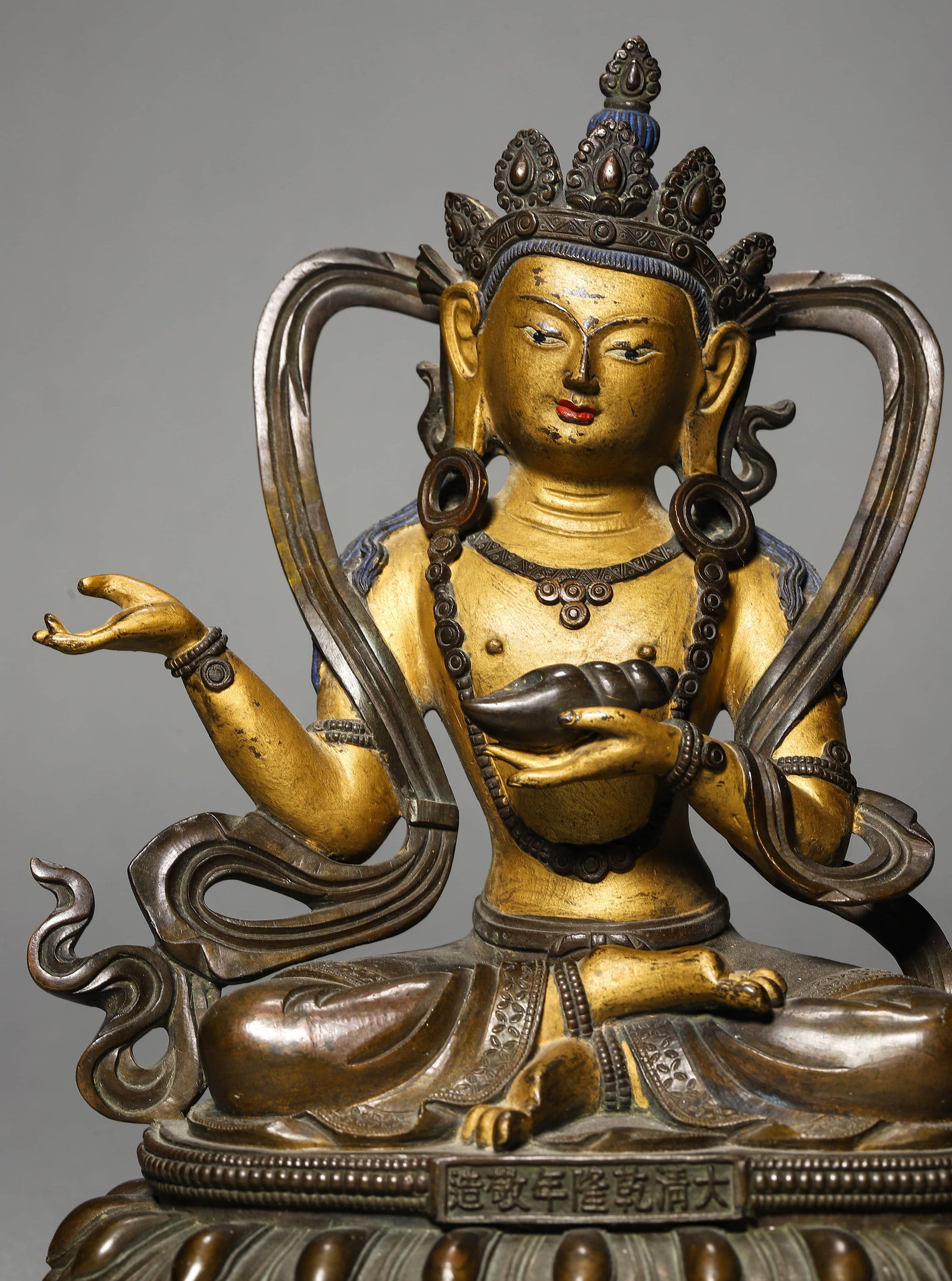 A GILT-BRONZE BUDDHA FIGURE - 2